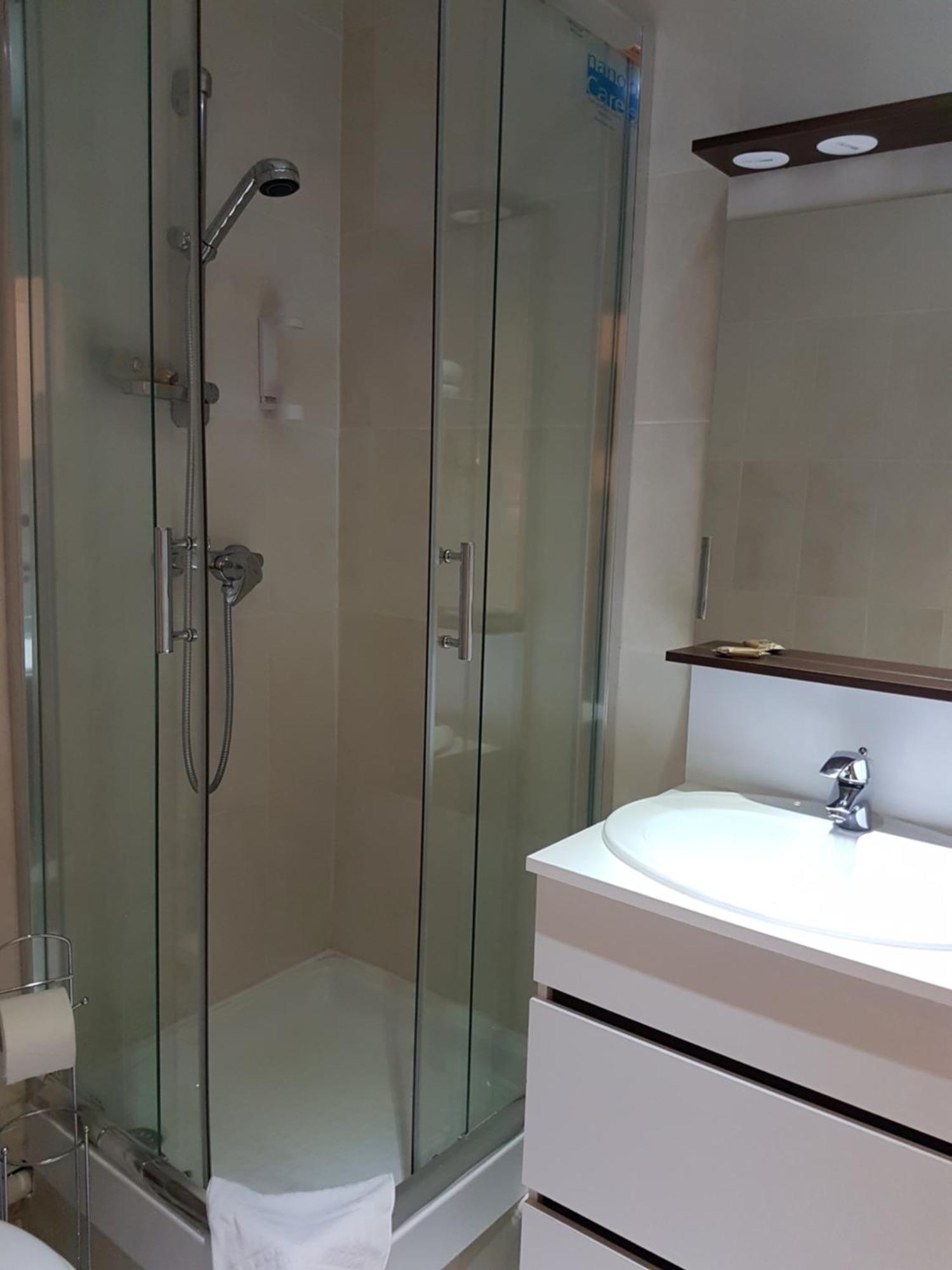 Nevers Hotel 외부 사진